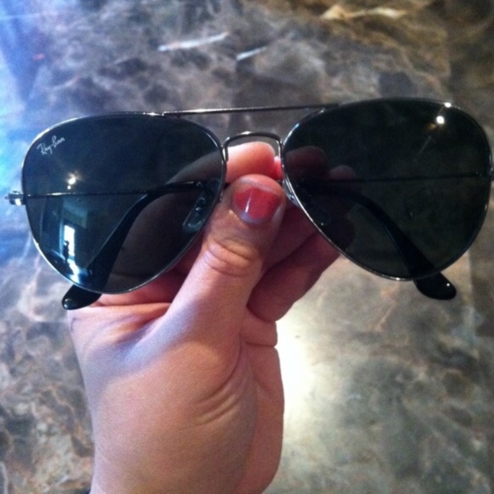 Ray-Ban aviators - Picture 2 of 5